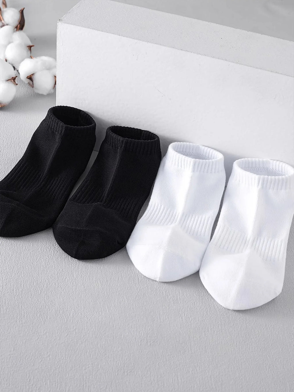 10 Pairs of Men's Sports Socks, White No-Show Socks, Sweat-Absorbent and Breathable, Suitable for Tennis, Badminton, Professional Running, Men's Basketball